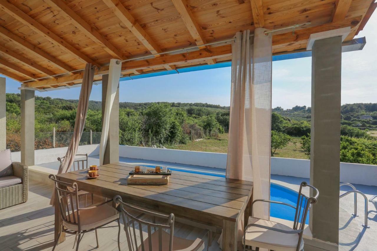 Mirce Villa Baras Garden - House With Pool מראה חיצוני תמונה